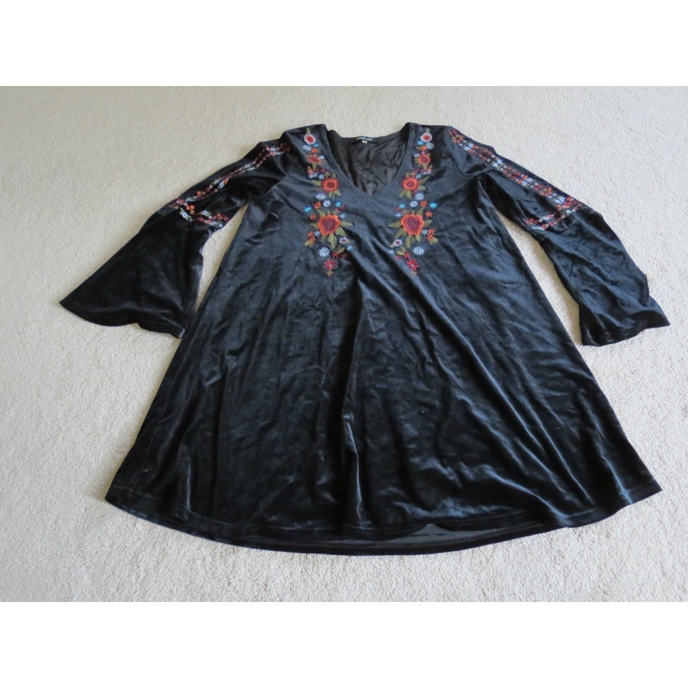 Sugar Lips Black Tunic Floral Accent Dark Artsy Boho Dress Size Small